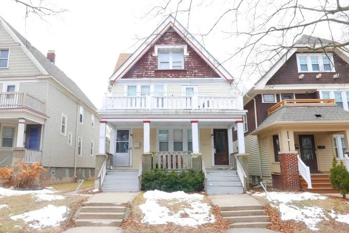 Roots Recovery House - Milwaukee